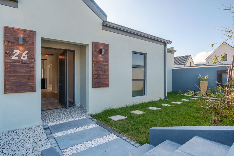 3 Bedroom Property for Sale in Kommetjie Western Cape